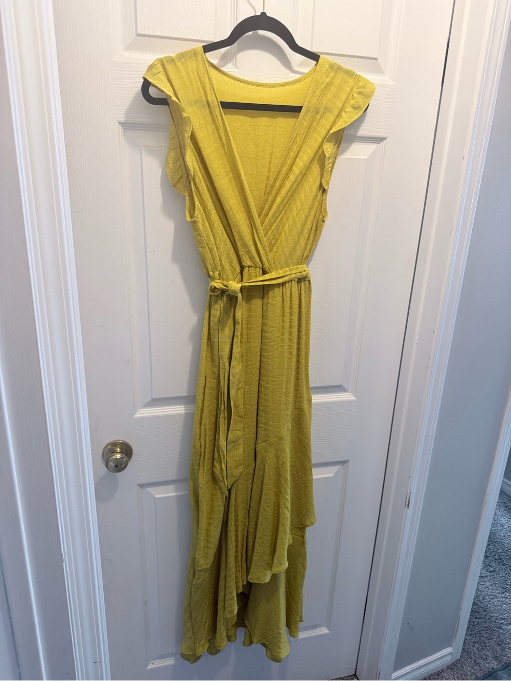 🤩 3/$25 Yellow Ruffle Wrap Maxi hi-low Dress